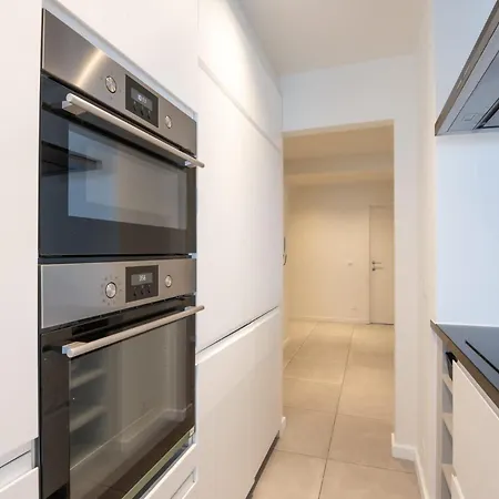 Apartament Amazing For 8 With Parking Space Ostenda