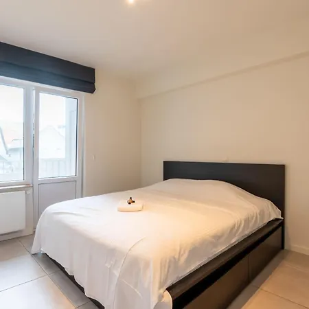 Amazing For 8 With Parking Space *