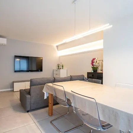 Amazing For 8 With Parking Space * Ostende