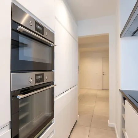 Amazing For 8 With Parking Space Apartmán